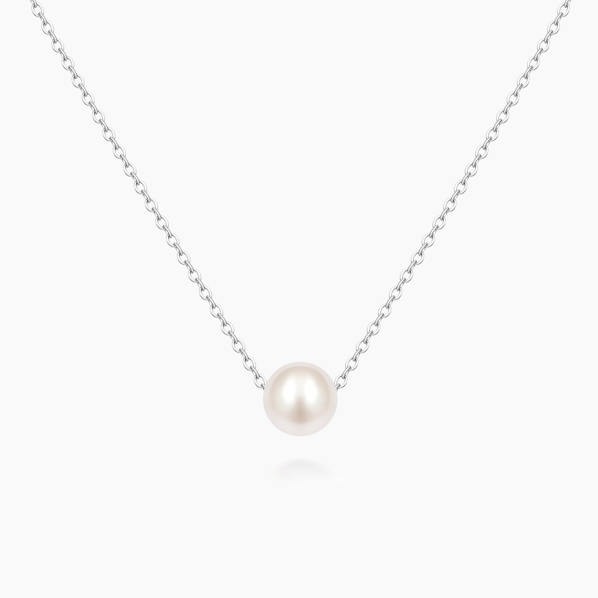 Single Freshwater Pearl Pendant Necklace in Sterling Silver
